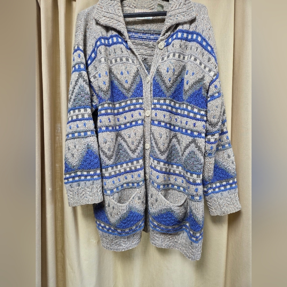 Vintage Segrets Vibrant/Cozy Blue & Gray Hand Knitted Wool Blend Cardigan